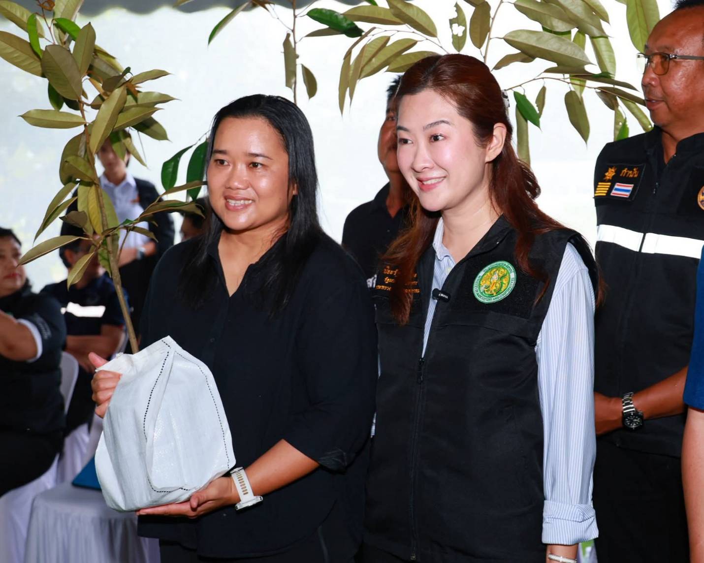 title - ส.ป.ก. ร่วมติดตามรัฐมนตรีช่วยว่าการกระทรวงเกษตรและสหกรณ์ (นางสาวปิยะรัฐชย์ ติยะไพรัช) ลงพื้นที่ตรวจราชการในพื้นที่จังหวัดจันทบุรี
